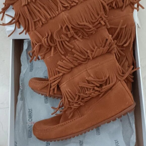 Boots Minntonka 5 Fringe - Picture 1 of 6